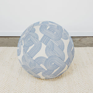 Venn Design // The Air Chair - ROMI DESIGN