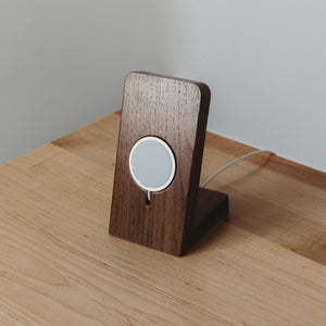 FOLD // MagSafe iPhone Stand - Desktop Phone Stand for MagSafe iPhone Charger - ROMI DESIGN