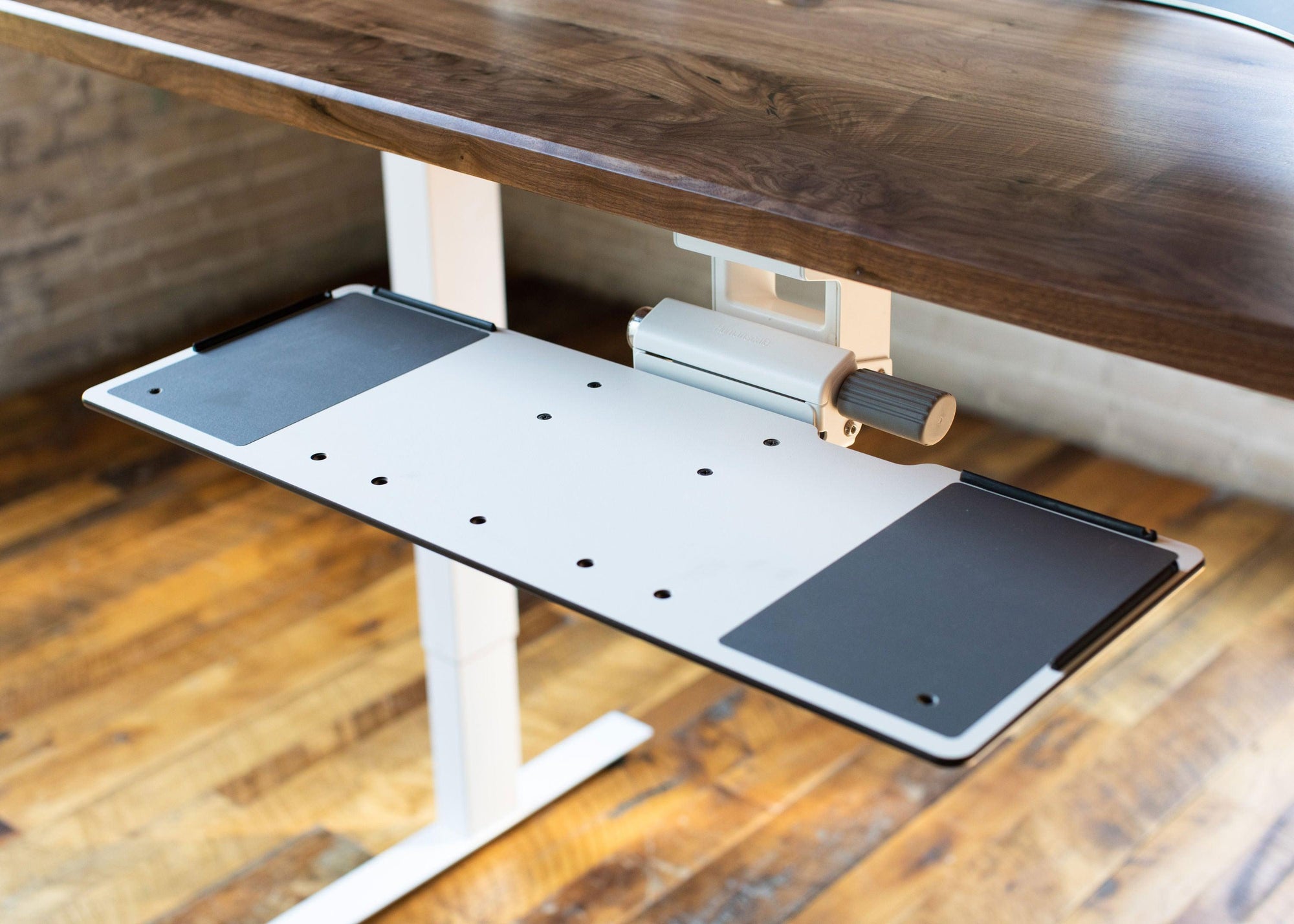 Humanscale® Keyboard Tray ROMI DESIGN