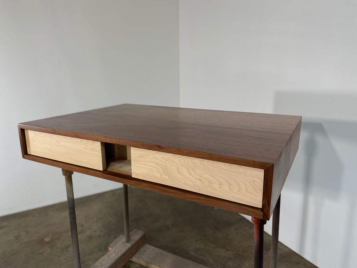 SALE // ROMI Evolve Desk // 40" x 27" - ROMI DESIGN