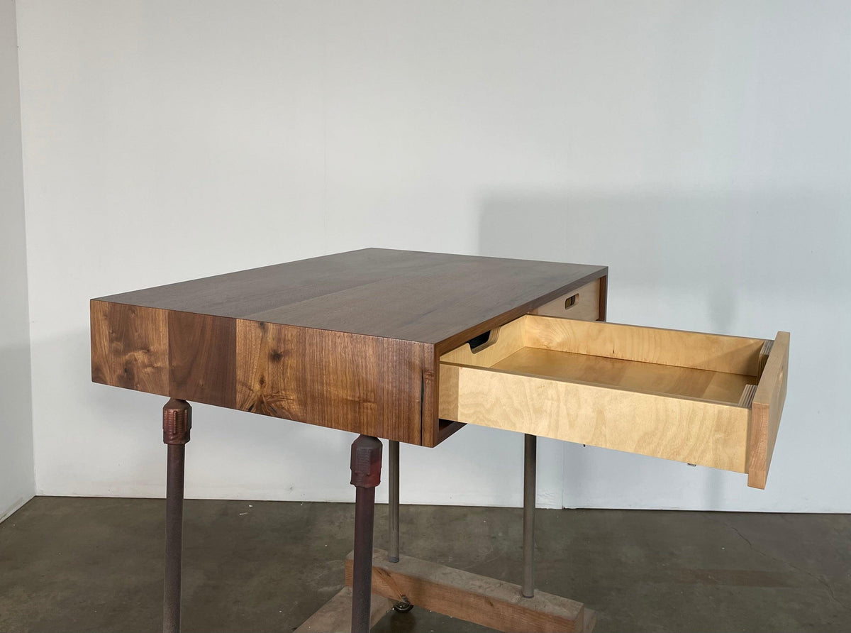 SALE // ROMI Evolve Desk // 40" x 27" - ROMI DESIGN