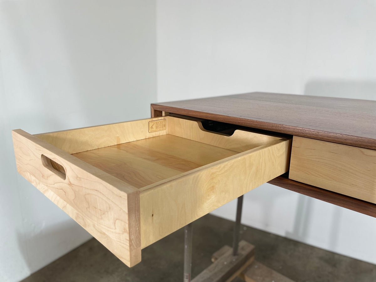 SALE // ROMI Evolve Desk // 40" x 27" - ROMI DESIGN