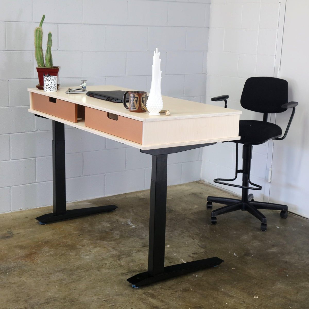 The Michelle // Sit + Stand Desk - ROMI DESIGN